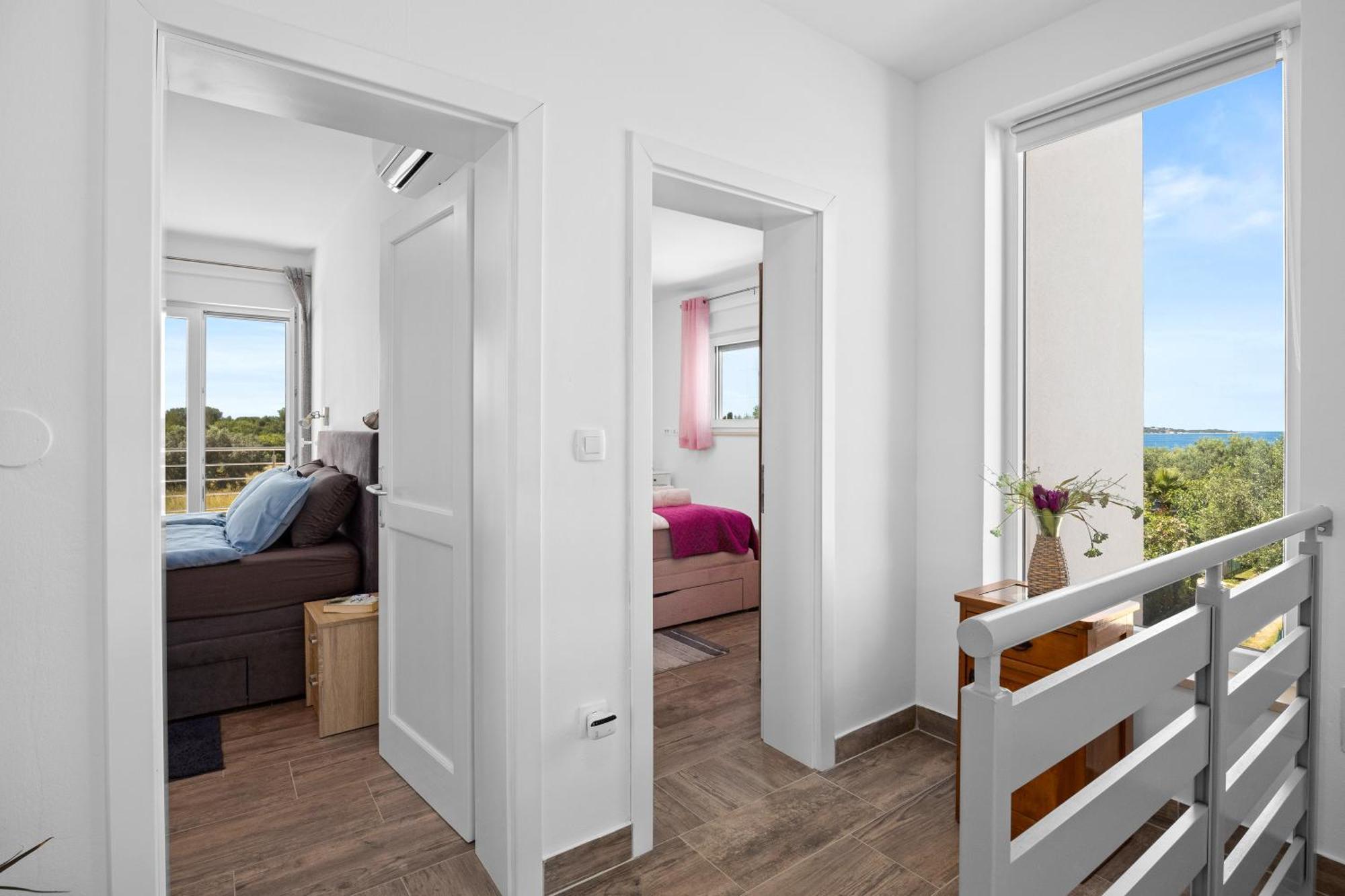 Villa Sunny Olive Перой Екстериор снимка