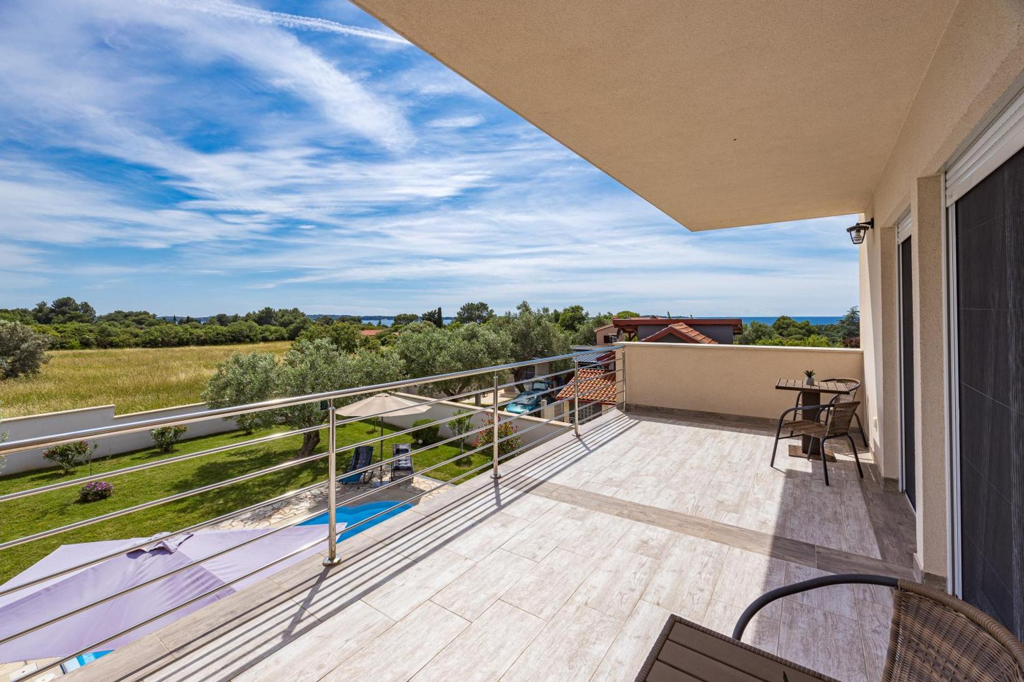 Villa Sunny Olive Перой Екстериор снимка