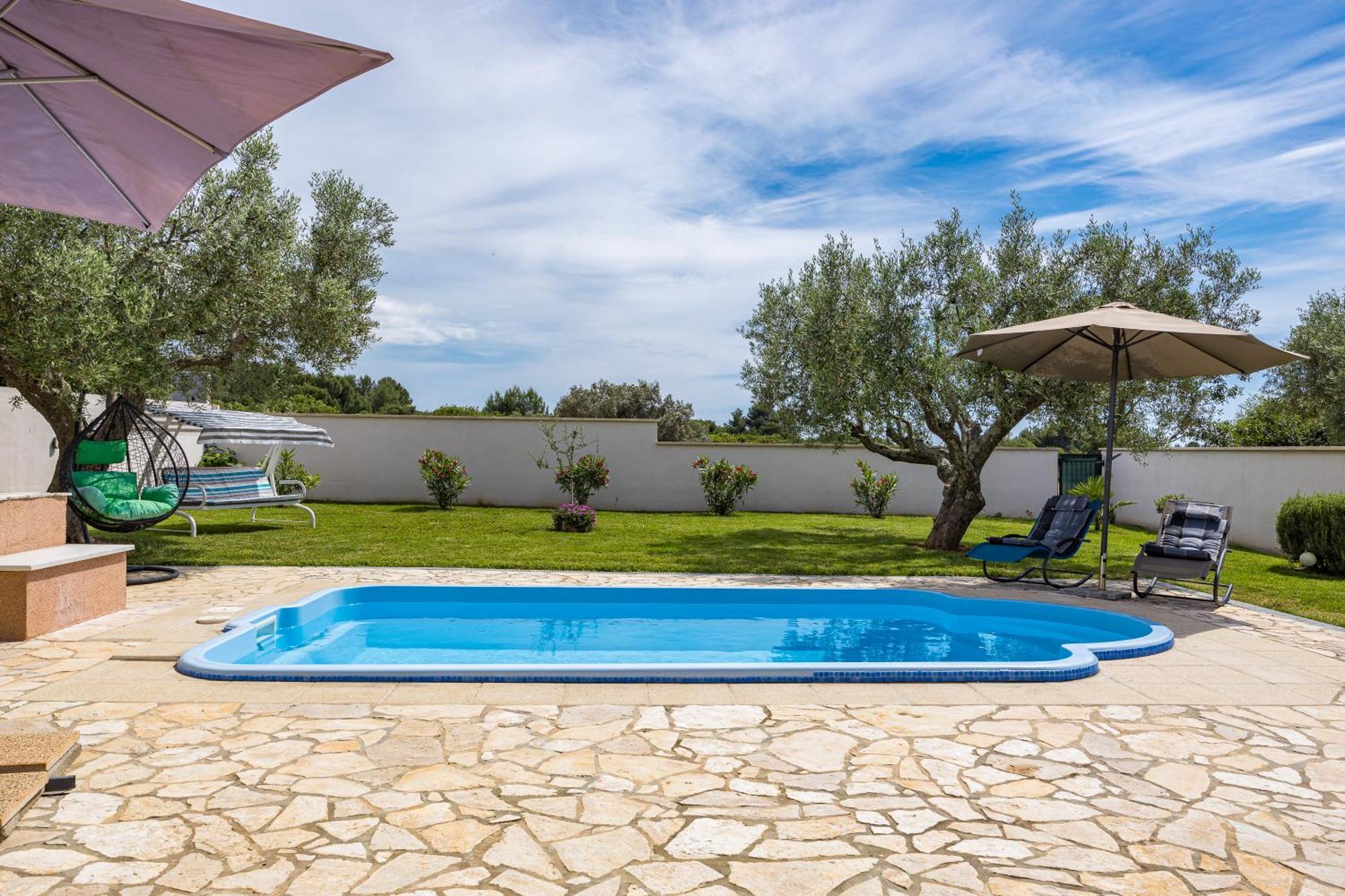 Villa Sunny Olive Перой Екстериор снимка