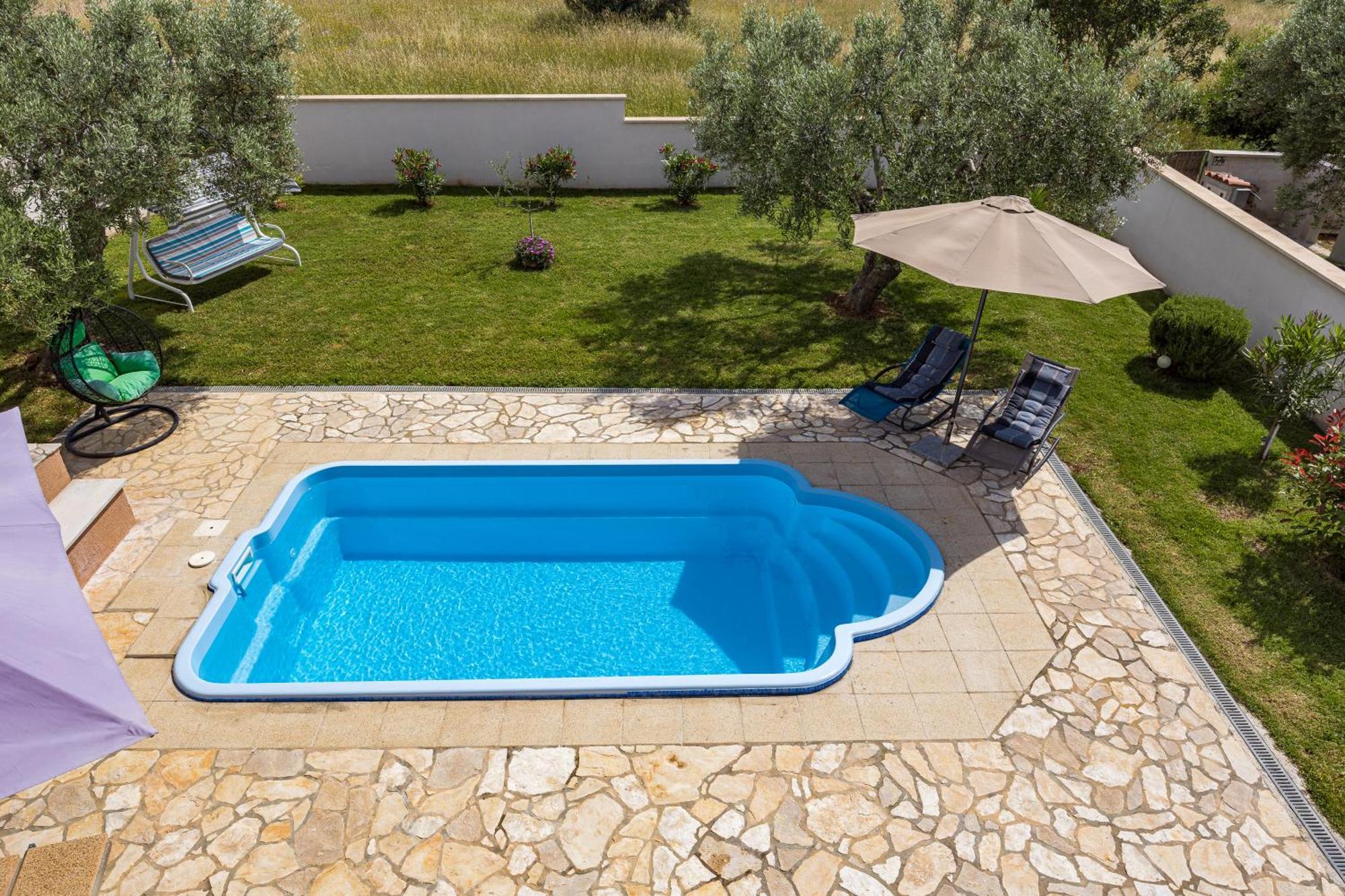 Villa Sunny Olive Перой Екстериор снимка